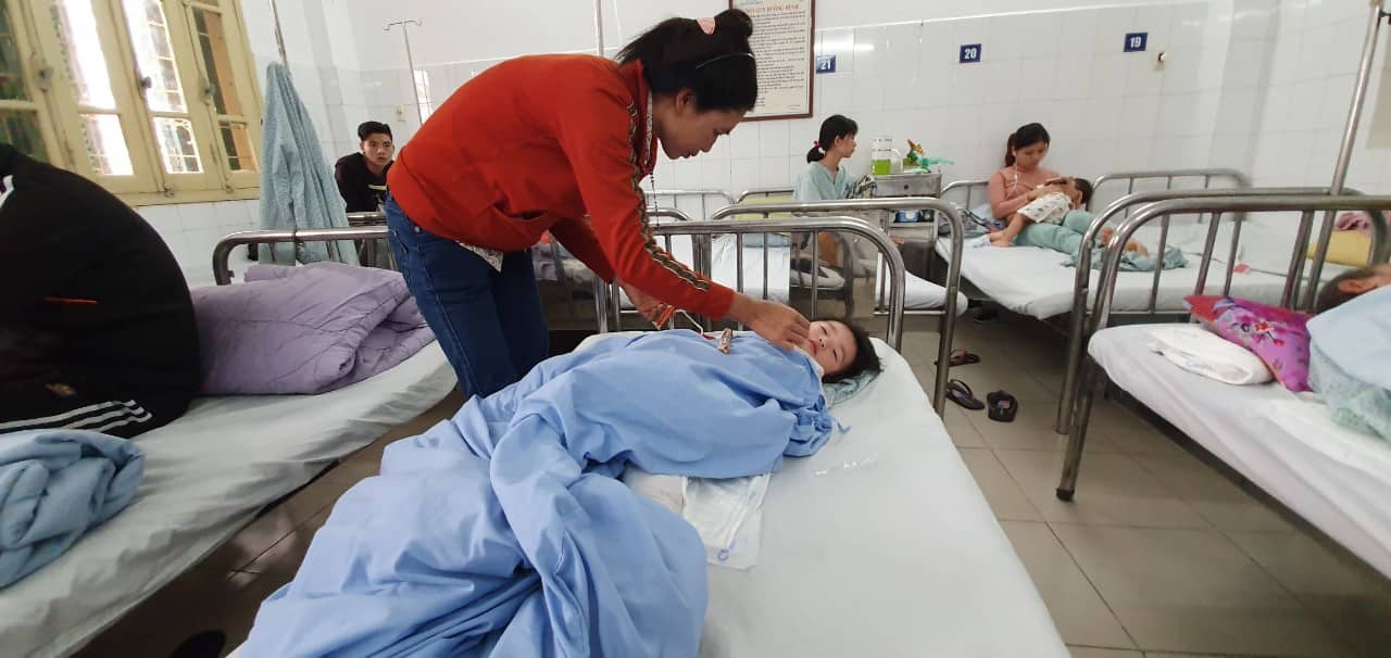 Báo động tình trạng trẻ em bị chó cắn: Bác sĩ khuyến cáo cách xử trí khi bị chó cắn để không mắc bệnh dại - Ảnh 3. Báo động tình trạng trẻ em bị chó cắn: Bác sĩ khuyến cáo cách xử trí khi bị chó cắn để không mắc bệnh dại - Ảnh 3.