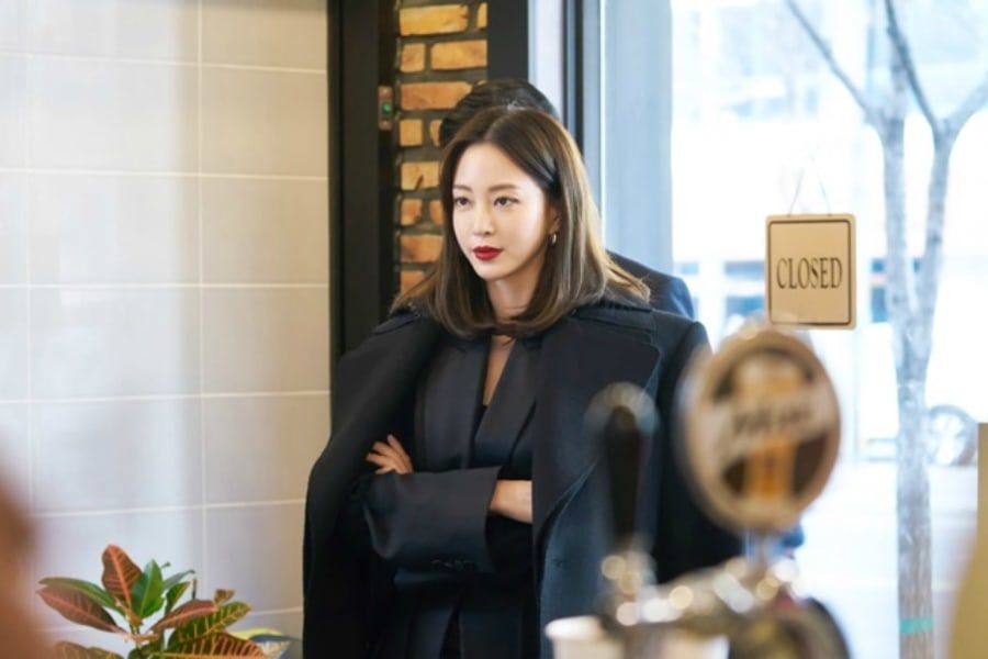 Phim 19+ lên sóng truyền hình Hàn Quốc thẳng thừng phê phán bê bối mại dâm tương tự vụ Seungri - Ảnh 2. Phim 19+ lên sóng truyền hình Hàn Quốc thẳng thừng phê phán bê bối mại dâm tương tự vụ Seungri - Ảnh 2.