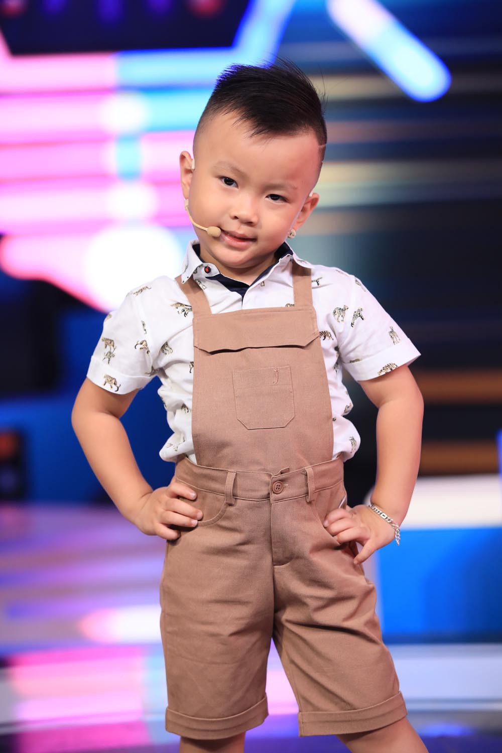 Nhanh như chớp nhí mùa 2: Khách mời suýt ngất trước câu hỏi lạ lùng về người chị tên Hương - Ảnh 5. Nhanh như chớp nhí mùa 2: Khách mời suýt ngất trước câu hỏi lạ lùng về người chị tên Hương - Ảnh 5.