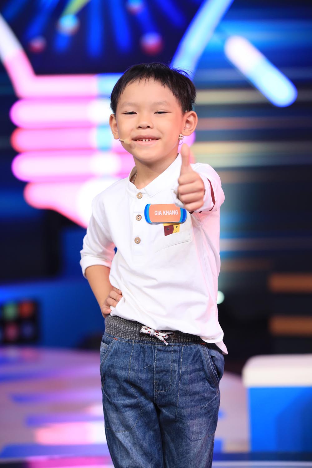 Nhanh như chớp nhí mùa 2: Khách mời suýt ngất trước câu hỏi lạ lùng về người chị tên Hương - Ảnh 7. Nhanh như chớp nhí mùa 2: Khách mời suýt ngất trước câu hỏi lạ lùng về người chị tên Hương - Ảnh 7.