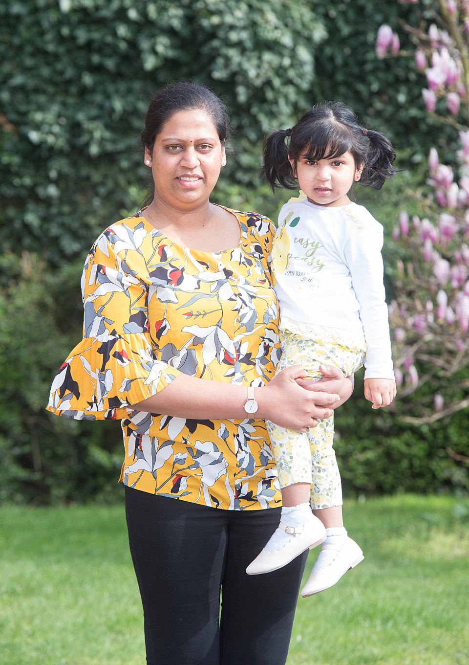 Bé gái nguy kịch sắp chết, bác sĩ cứu mạng bằng cách... ngửi ráy tai để chẩn đoán bệnh - Ảnh 1. Bé gái nguy kịch sắp chết, bác sĩ cứu mạng bằng cách... ngửi ráy tai để chẩn đoán bệnh - Ảnh 1.