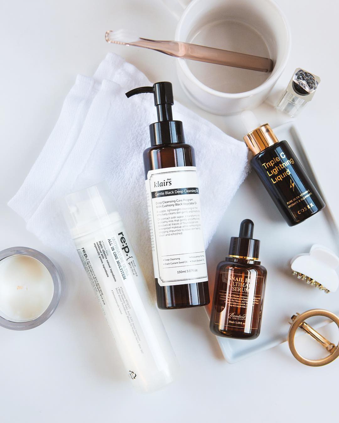 Thử skincare 10 bước kiểu Hàn xem có glass skin được không, beauty editor này nhận ra: đời không như là mơ nhưng da thực sự cải thiện - Ảnh 3. Thử skincare 10 bước kiểu Hàn xem có glass skin được không, beauty editor này nhận ra: đời không như là mơ nhưng da thực sự cải thiện - Ảnh 3.