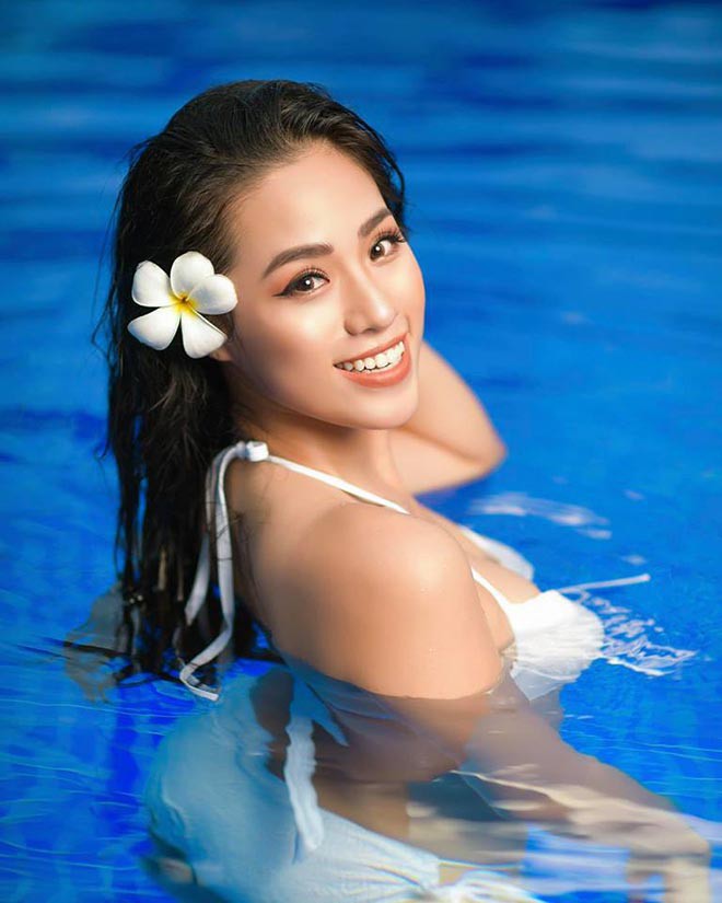 Vẻ nóng bỏng của người đẹp 19 tuổi, vừa đầu quân về làm MC cho VTV - Ảnh 6. Vẻ nóng bỏng của người đẹp 19 tuổi, vừa đầu quân về làm MC cho VTV - Ảnh 6.