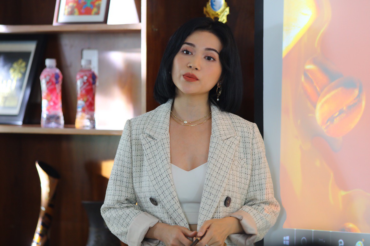 Vừa tái xuất, Harry Lu đã vướng phải tình tay ba với Trịnh Thảo - Sĩ Thanh - Ảnh 4. Vừa tái xuất, Harry Lu đã vướng phải tình tay ba với Trịnh Thảo - Sĩ Thanh - Ảnh 4.