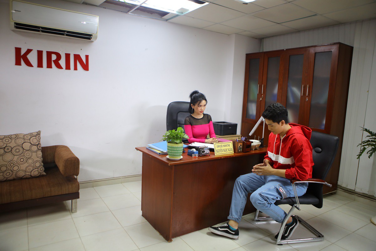 Vừa tái xuất, Harry Lu đã vướng phải tình tay ba với Trịnh Thảo - Sĩ Thanh - Ảnh 6. Vừa tái xuất, Harry Lu đã vướng phải tình tay ba với Trịnh Thảo - Sĩ Thanh - Ảnh 6.