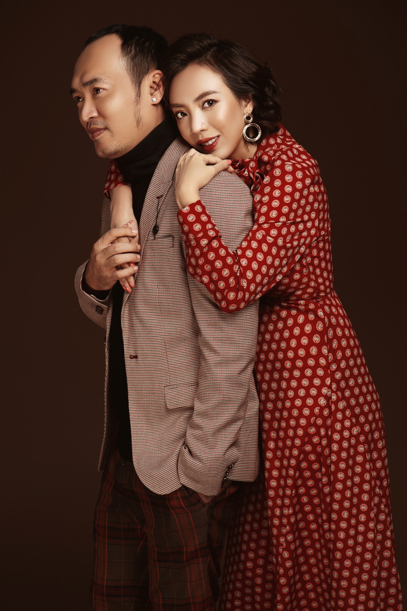 Thu Trang: Anh Tiến Luật bỏ hơn 75 triệu mua đồ hiệu tặng tôi! - Ảnh 7. Thu Trang: Anh Tiến Luật bỏ hơn 75 triệu mua đồ hiệu tặng tôi! - Ảnh 7.