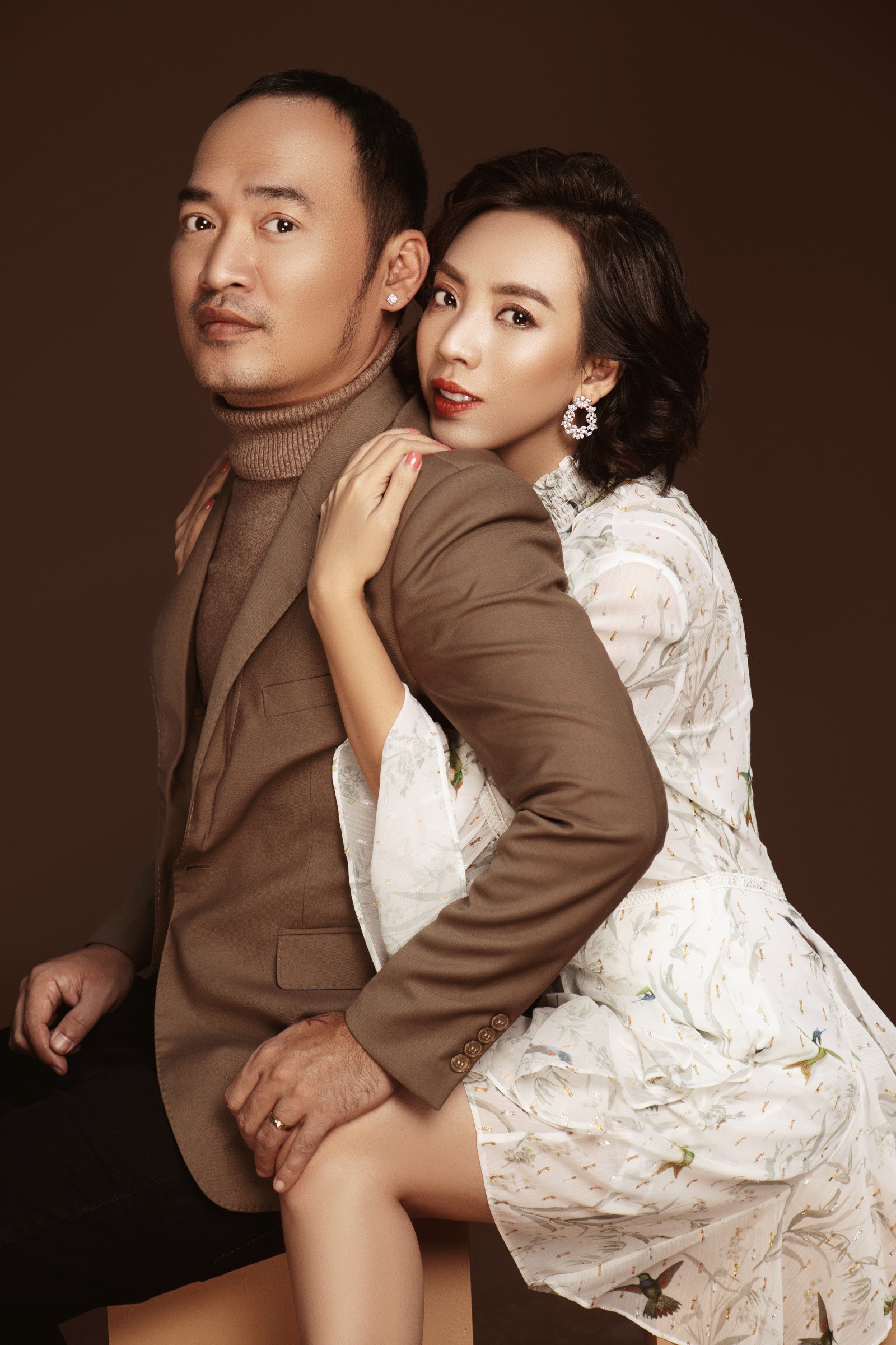 Thu Trang: Anh Tiến Luật bỏ hơn 75 triệu mua đồ hiệu tặng tôi! - Ảnh 4. Thu Trang: Anh Tiến Luật bỏ hơn 75 triệu mua đồ hiệu tặng tôi! - Ảnh 4.