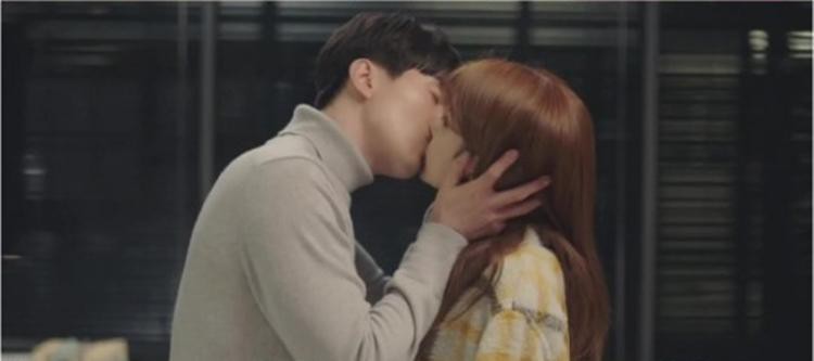 Điểm lại những câu thoại sến súa, rụng tim của Lee Dong Wook - Yoo In Na trong Chạm đến trái tim - Ảnh 7. Điểm lại những câu thoại sến súa, rụng tim của Lee Dong Wook - Yoo In Na trong Chạm đến trái tim - Ảnh 7.