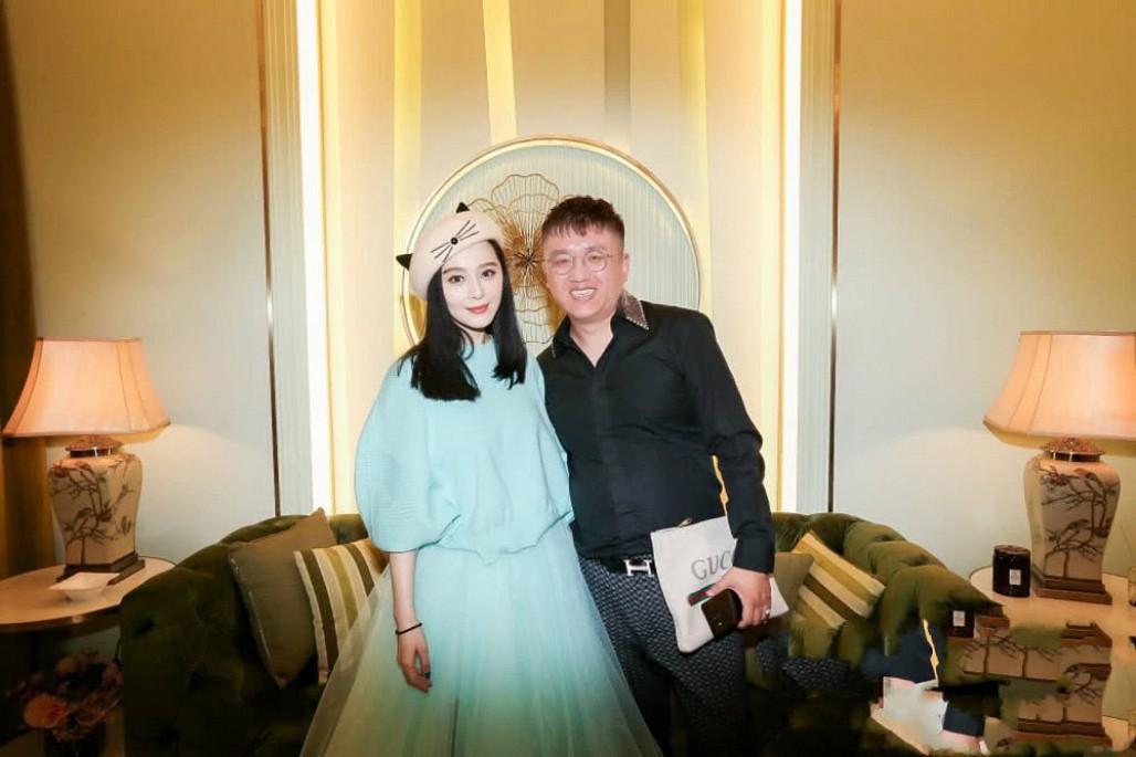 Bàng hoàng với thân hình sồ sề của nữ hoàng giải trí Phạm Băng Băng giữa tin đồn mang thai, kết hôn vào tháng 4 - Ảnh 3. Bàng hoàng với thân hình sồ sề của nữ hoàng giải trí Phạm Băng Băng giữa tin đồn mang thai, kết hôn vào tháng 4 - Ảnh 3.