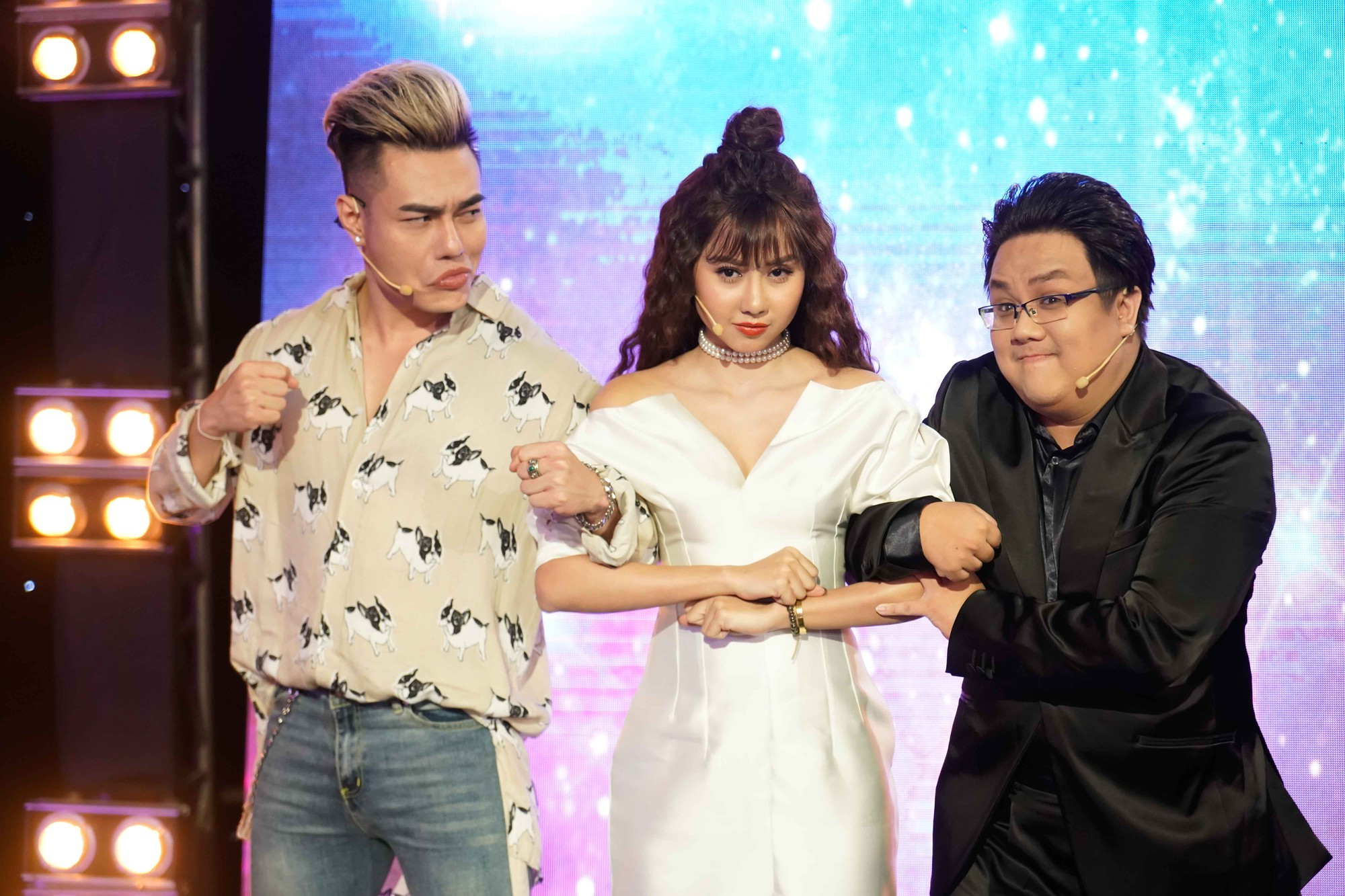 Thảm bại trước Tường Vi, Lê Dương Bảo Lâm thừa nhận họa từ miệng mà ra - Ảnh 2. Thảm bại trước Tường Vi, Lê Dương Bảo Lâm thừa nhận họa từ miệng mà ra - Ảnh 2.