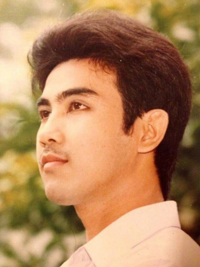 Vẻ đẹp lãng tử của Quyền Linh khi còn trẻ - Ảnh 1. Vẻ đẹp lãng tử của Quyền Linh khi còn trẻ - Ảnh 1.