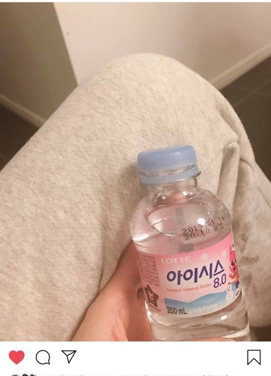 Từ sau khi tin đồn ly h&ocirc;n xuất hiện, Song Hye Kyo đ&atilde; li&ecirc;n tục c&oacute; h&agrave;nh động n&agrave;y khiến fan bất an - Ảnh 1.