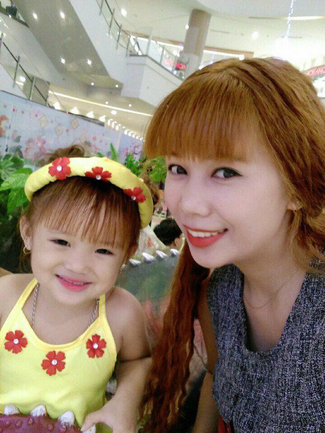 Mẹ “sinh con bằng cả mạng sống” và hình ảnh bé 4 tuổi tất bật làm việc nhà gây tranh cãi - Ảnh 1. Mẹ “sinh con bằng cả mạng sống” và hình ảnh bé 4 tuổi tất bật làm việc nhà gây tranh cãi - Ảnh 1.