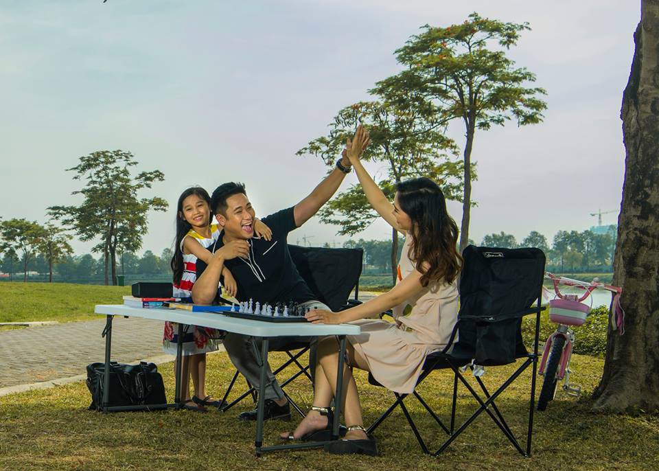 Minh Tiệp bất ngờ tiết lộ có con riêng, khẩn cầu bà xã Phạm Dương: Dù gì cũng là con của anh, em hãy thương nó nhé - Ảnh 2. Minh Tiệp bất ngờ tiết lộ có con riêng, khẩn cầu bà xã Phạm Dương: Dù gì cũng là con của anh, em hãy thương nó nhé - Ảnh 2.