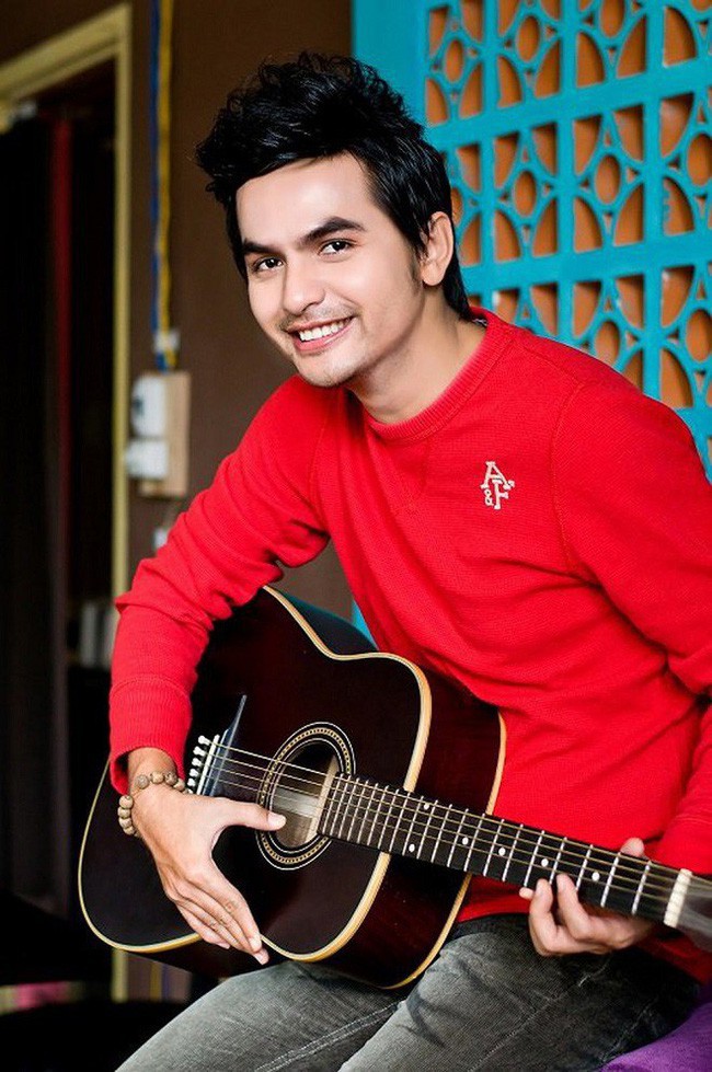 Cuộc sống của sao Việt ở Mỹ: Người bán quần áo, người sống trong nhà di động dành cho người nghèo - Ảnh 1. Cuộc sống của sao Việt ở Mỹ: Người bán quần áo, người sống trong nhà di động dành cho người nghèo - Ảnh 1.