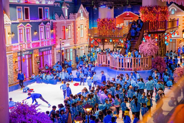 Đừng bỏ lỡ “Lễ hội dân gian cho bé” trên tuyết độc đáo tại Snow Town Sài Gòn dịp Giỗ Tổ - Ảnh 1. Đừng bỏ lỡ “Lễ hội dân gian cho bé” trên tuyết độc đáo tại Snow Town Sài Gòn dịp Giỗ Tổ - Ảnh 1.