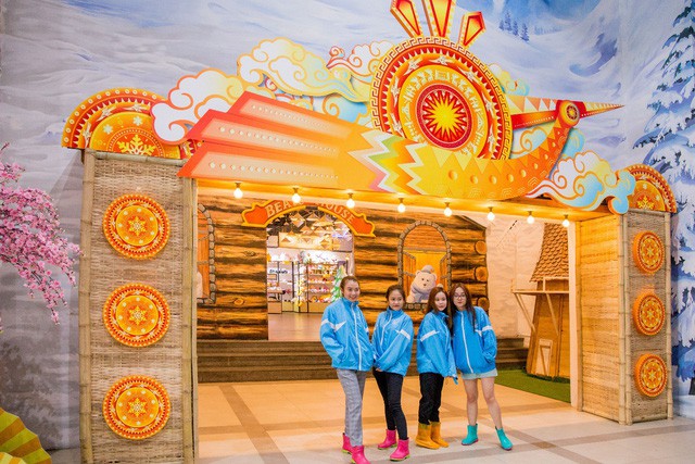 Đừng bỏ lỡ “Lễ hội dân gian cho bé” trên tuyết độc đáo tại Snow Town Sài Gòn dịp Giỗ Tổ - Ảnh 3. Đừng bỏ lỡ “Lễ hội dân gian cho bé” trên tuyết độc đáo tại Snow Town Sài Gòn dịp Giỗ Tổ - Ảnh 3.