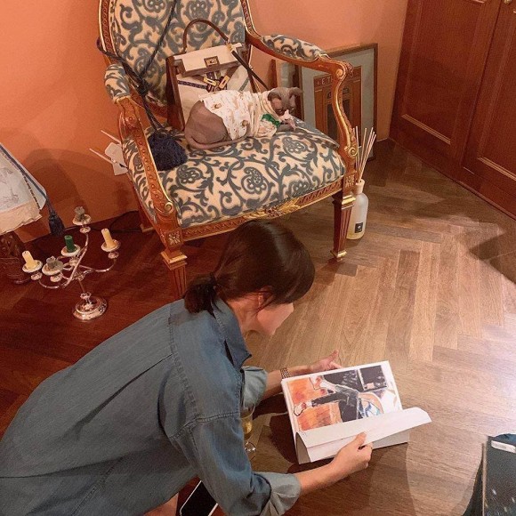 Song Hye Kyo tận hưởng thời gian nghỉ ngơi nhưng lại dấy l&ecirc;n tin đồn bầu b&iacute; nhờ chi tiết n&agrave;y  - Ảnh 1.