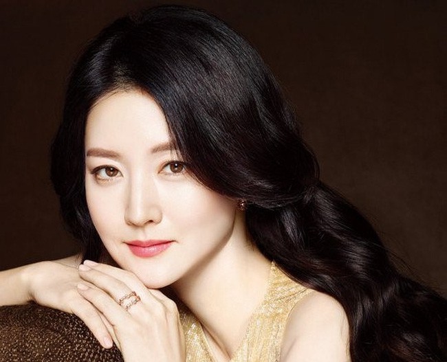 Quốc bảo H&agrave;n Quốc Lee Young Ae t&aacute;i xuất với phim h&agrave;nh động? - Ảnh 5.