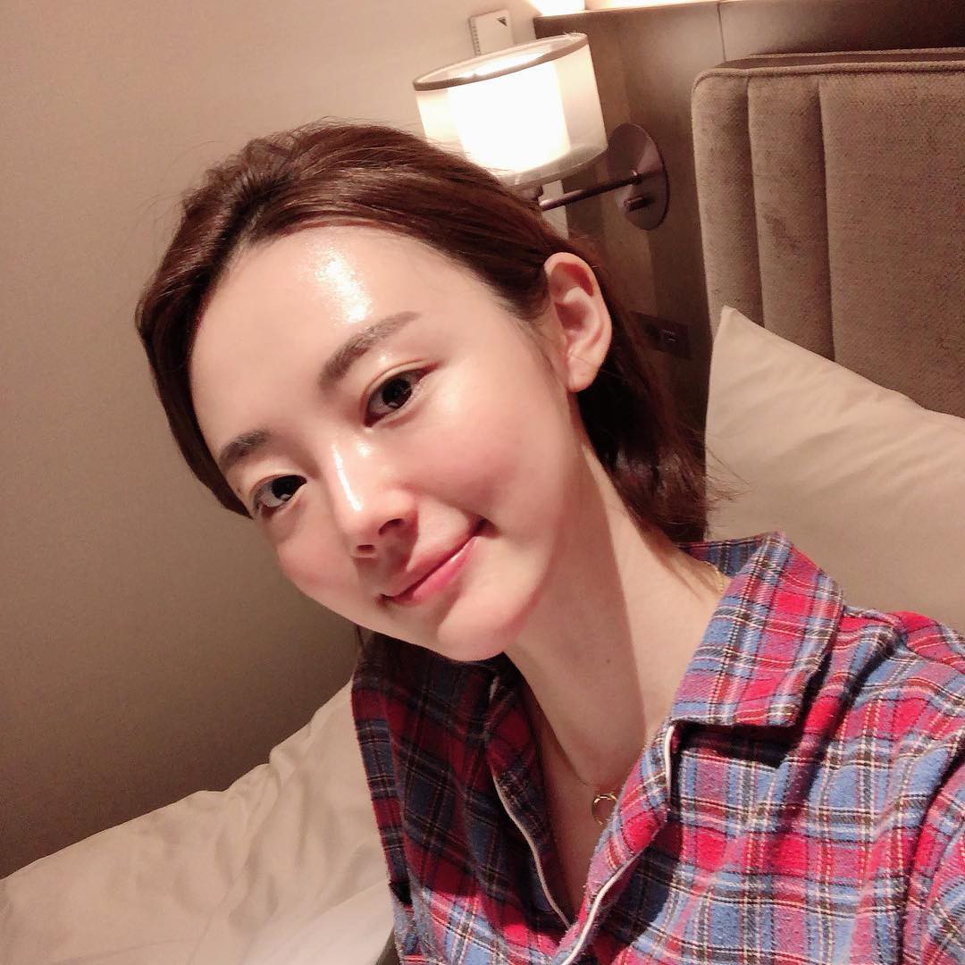 Riêng thứ tự bôi các sản phẩm skincare cũng cần tuân theo 5 điều sau, bằng không làn da đẹp hoàn hảo mãi là chuyện xa vời - Ảnh 3. Riêng thứ tự bôi các sản phẩm skincare cũng cần tuân theo 5 điều sau, bằng không làn da đẹp hoàn hảo mãi là chuyện xa vời - Ảnh 3.