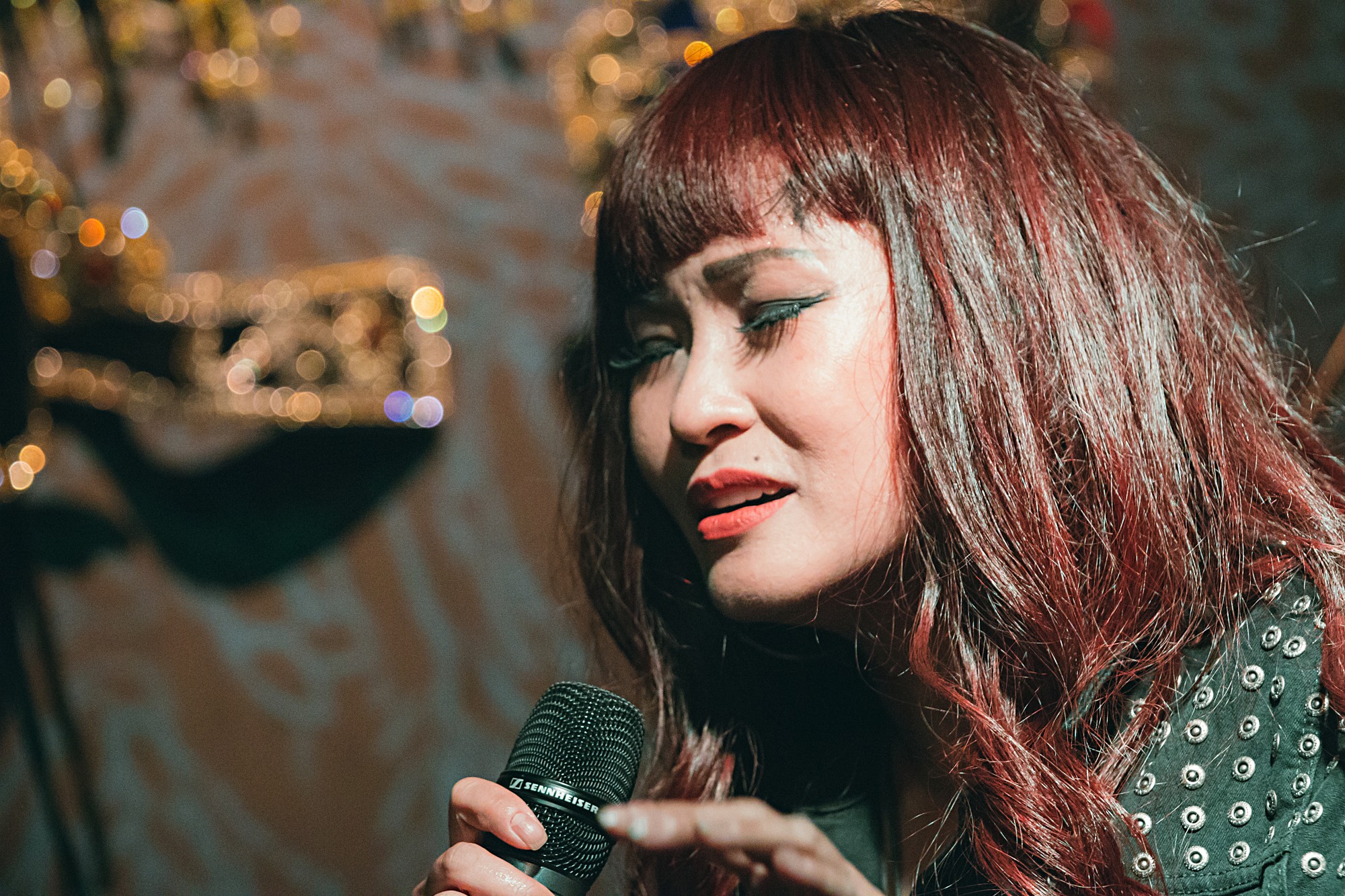 Con gái 14 tuổi của Phương Thanh giờ đã xinh như hot girl, xuất hiện đầy bất ngờ bên mẹ - Ảnh 1. Con gái 14 tuổi của Phương Thanh giờ đã xinh như hot girl, xuất hiện đầy bất ngờ bên mẹ - Ảnh 1.