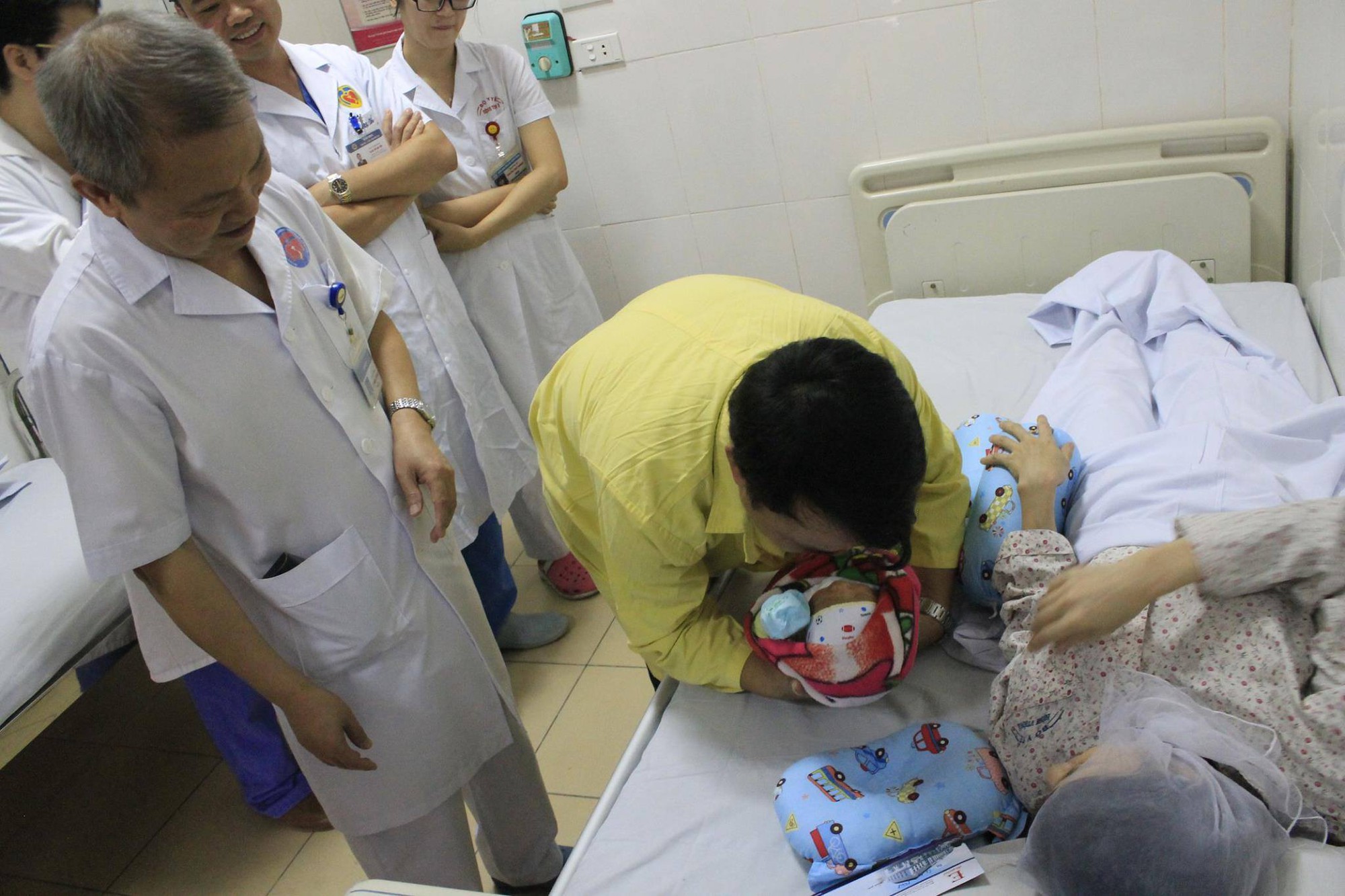 Kỳ diệu: Một sản phụ mắc bệnh tim bẩm sinh phức tạp vừa sinh con thành công - Ảnh 2. Kỳ diệu: Một sản phụ mắc bệnh tim bẩm sinh phức tạp vừa sinh con thành công - Ảnh 2.