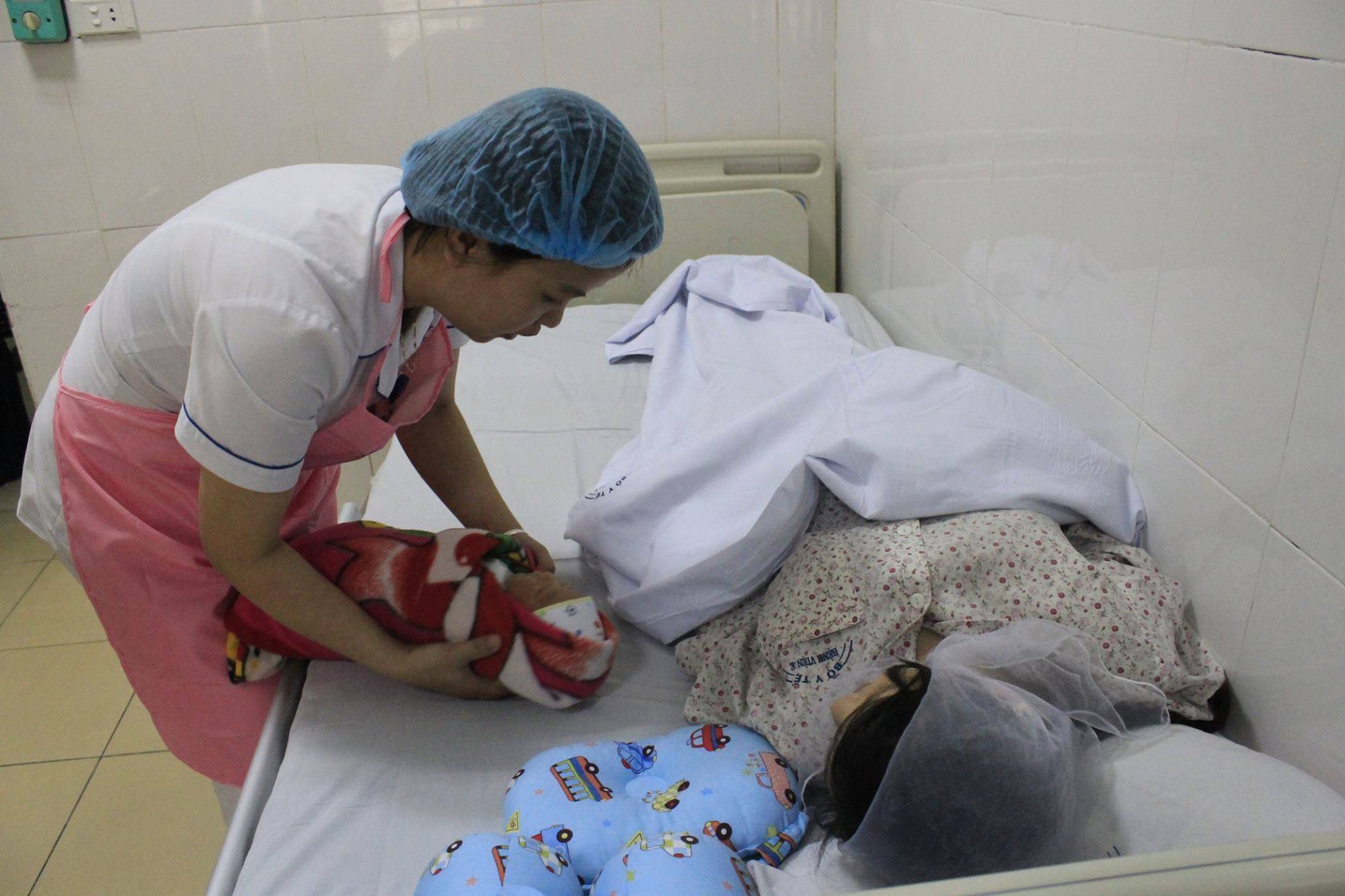 Kỳ diệu: Một sản phụ mắc bệnh tim bẩm sinh phức tạp vừa sinh con thành công - Ảnh 3. Kỳ diệu: Một sản phụ mắc bệnh tim bẩm sinh phức tạp vừa sinh con thành công - Ảnh 3.