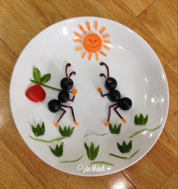 Ngưỡng mộ mẹ 8x làm những đĩa cơm đẹp như mơ cho con khiến cộng đồng mạng dậy sóng - Ảnh 11. Ngưỡng mộ mẹ 8x làm những đĩa cơm đẹp như mơ cho con khiến cộng đồng mạng dậy sóng - Ảnh 11.