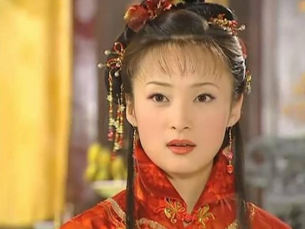 Hoài niệm về những mỹ nhân cổ trang nổi tiếng trên màn ảnh Hoa ngữ một thời - Ảnh 15.