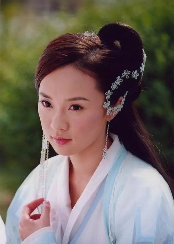 Hoài niệm về những mỹ nhân cổ trang nổi tiếng trên màn ảnh Hoa ngữ một thời - Ảnh 6.