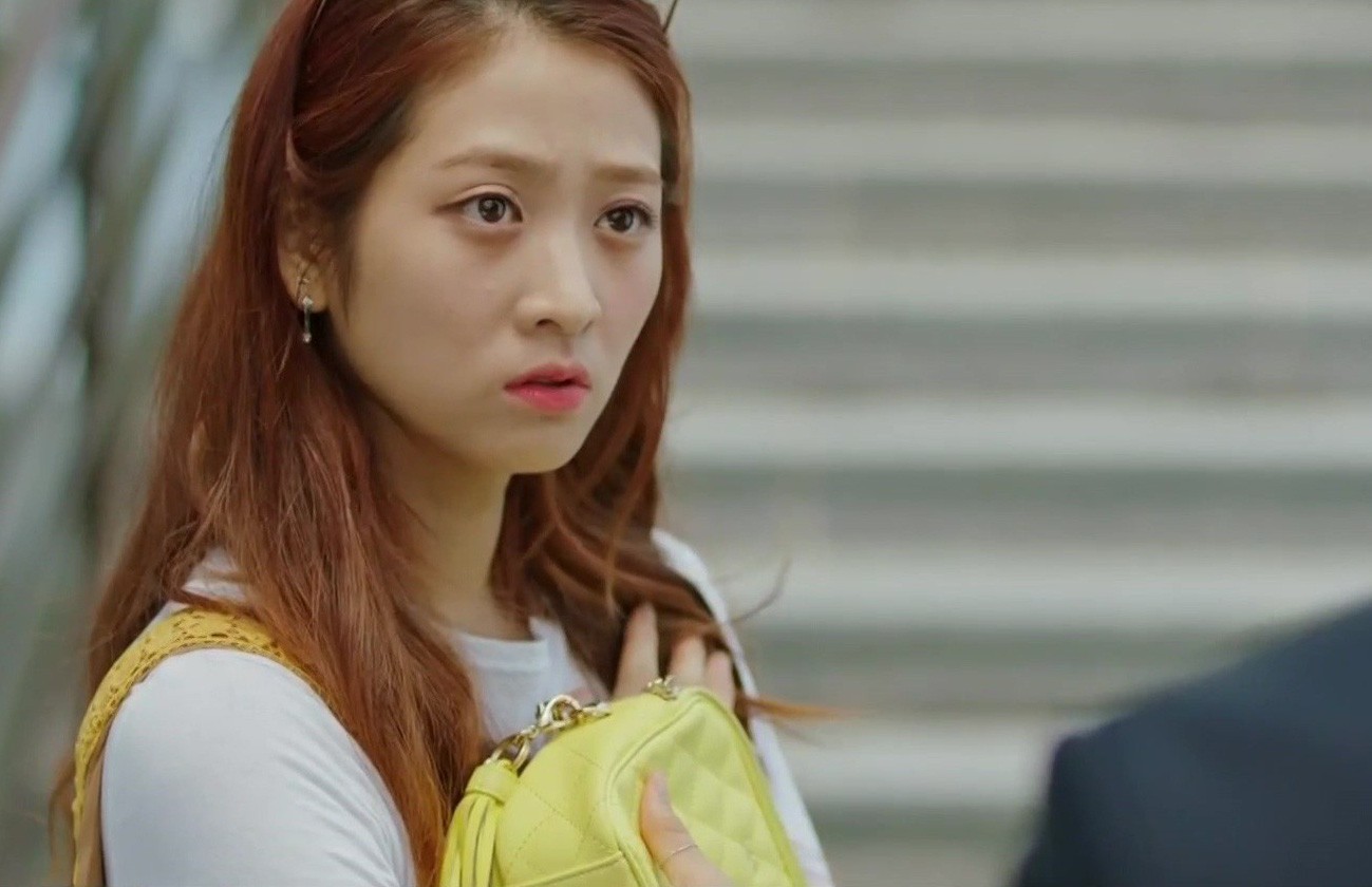 Bị bắt rửa cả chục mâm bát trong ngày đầy tháng con, nàng dâu có ngay hành động khiến mẹ chồng đứng hình - Ảnh 2. Bị bắt rửa cả chục mâm bát trong ngày đầy tháng con, nàng dâu có ngay hành động khiến mẹ chồng đứng hình - Ảnh 2.