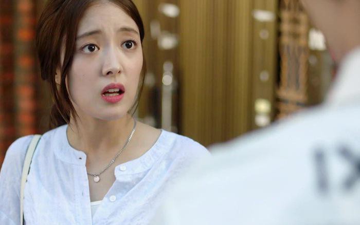 Nhân ngày rảnh rỗi, cô gái đem quà người yêu tặng lên mạng khoe, và bàng hoàng trước bình luận của người lạ - Ảnh 2. Nhân ngày rảnh rỗi, cô gái đem quà người yêu tặng lên mạng khoe, và bàng hoàng trước bình luận của người lạ - Ảnh 2.