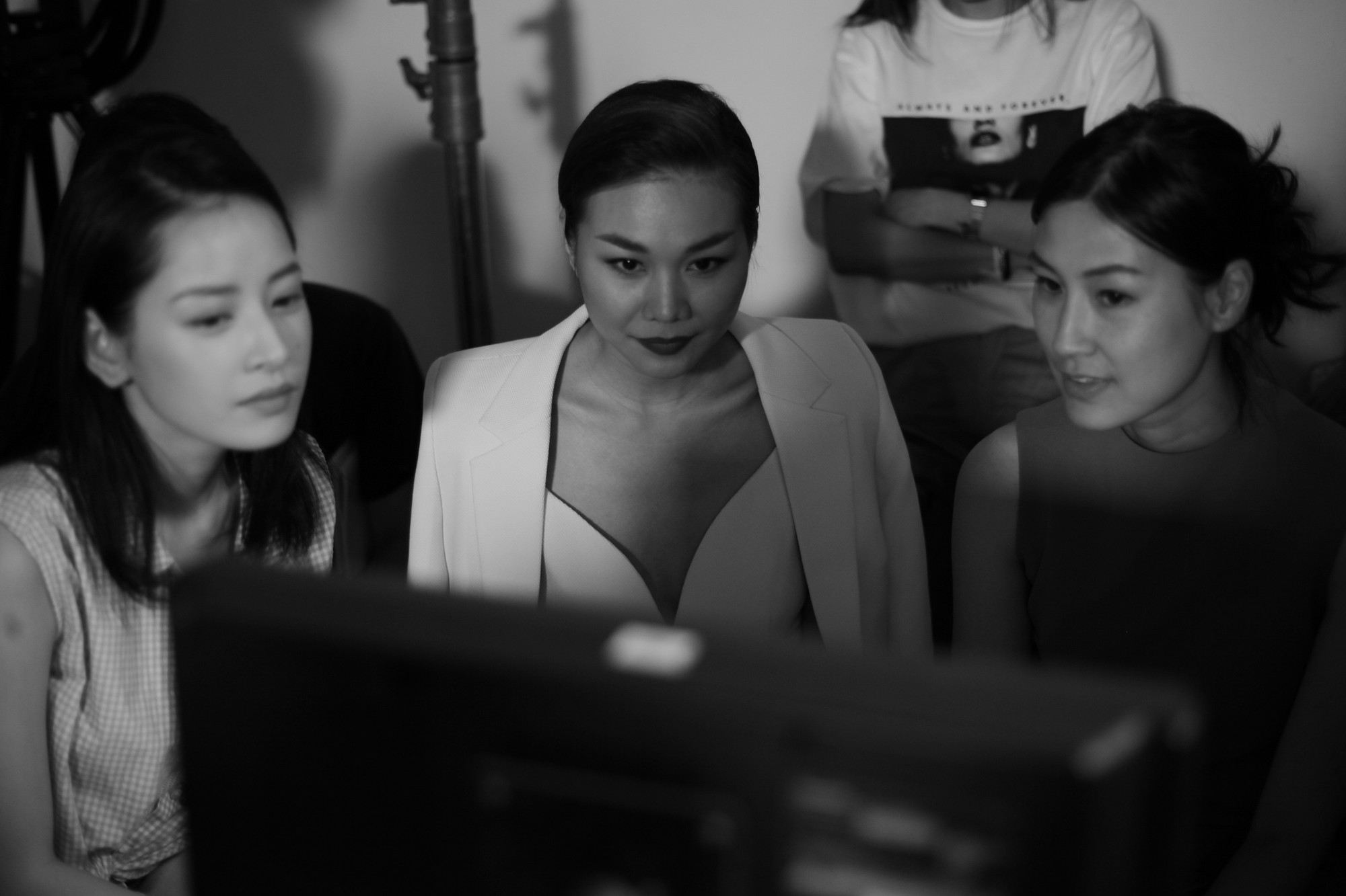 Dân mạng sốc nặng với phim mới Chi Pu đóng chung với Thanh Hằng, không hiểu sao lại có cả... Mai Phương Thúy - Ảnh 5. Dân mạng sốc nặng với phim mới Chi Pu đóng chung với Thanh Hằng, không hiểu sao lại có cả... Mai Phương Thúy - Ảnh 5.