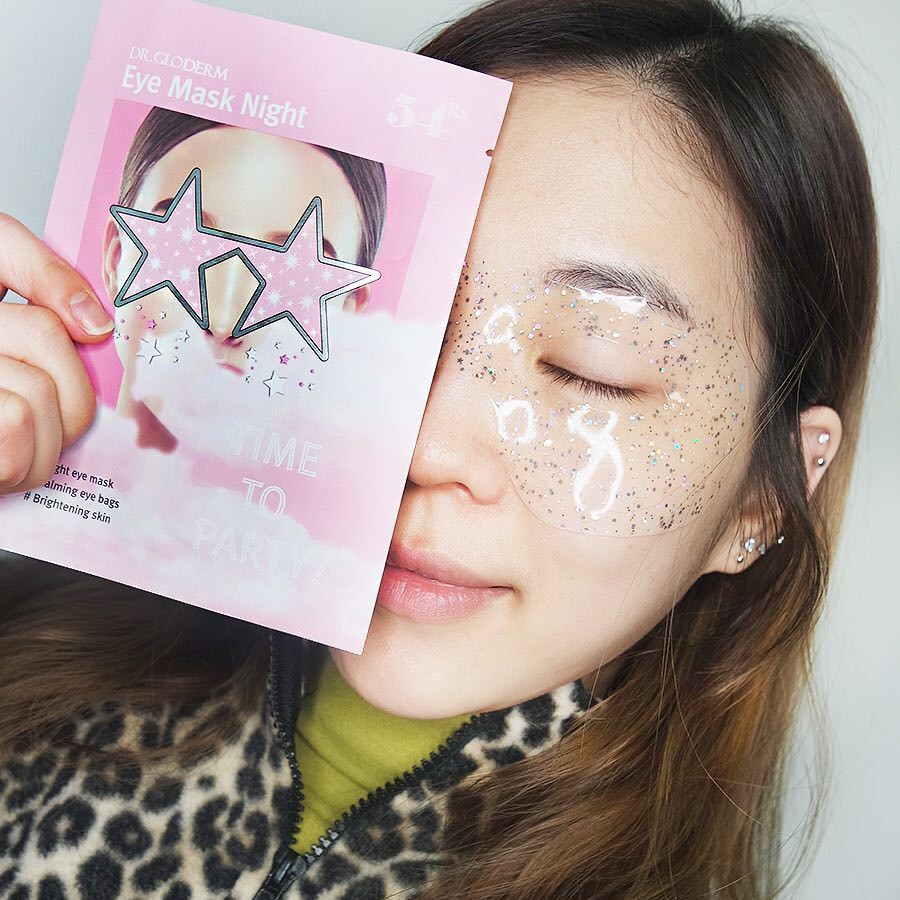 Nếu không muốn da xám xịt, nổi mụn sau khi thức khuya thì bạn đừng quên áp dụng 4 tips chăm sóc da này - Ảnh 1. Nếu không muốn da xám xịt, nổi mụn sau khi thức khuya thì bạn đừng quên áp dụng 4 tips chăm sóc da này - Ảnh 1.