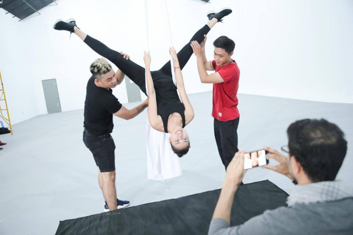 Sau khi đánh đấm tưng bừng trong Hai Phượng, Ngô Thanh Vân tiếp tục thách thức bản thân trong trải nghiệm mới! - Ảnh 6. Sau khi đánh đấm tưng bừng trong Hai Phượng, Ngô Thanh Vân tiếp tục thách thức bản thân trong trải nghiệm mới! - Ảnh 6.