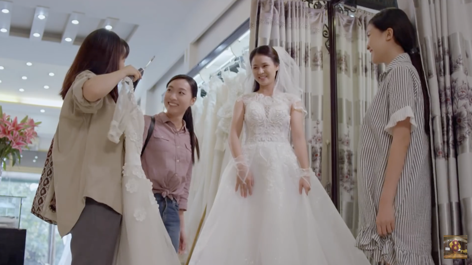 Khán giả chào thua khi đến tận tập cuối Những cô gái trong thành phố mà mặt Mai vẫn cứ... xệ - Ảnh 5. Khán giả chào thua khi đến tận tập cuối Những cô gái trong thành phố mà mặt Mai vẫn cứ... xệ - Ảnh 5.