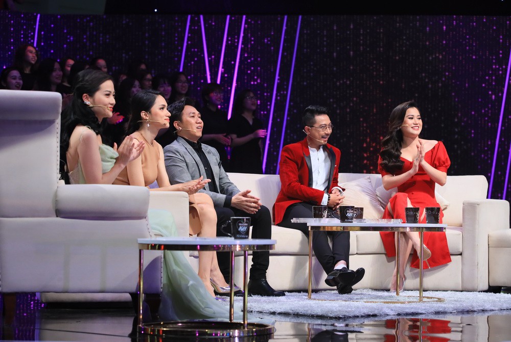 Người ấy là ai?: Khán giả kêu trời vì chương trình quá ác, mời Anh Đức làm cố vấn để rồi bị... vợ chồng tình cũ dập tơi tả thế này! - Ảnh 7. Người ấy là ai?: Khán giả kêu trời vì chương trình quá ác, mời Anh Đức làm cố vấn để rồi bị... vợ chồng tình cũ dập tơi tả thế này! - Ảnh 7.