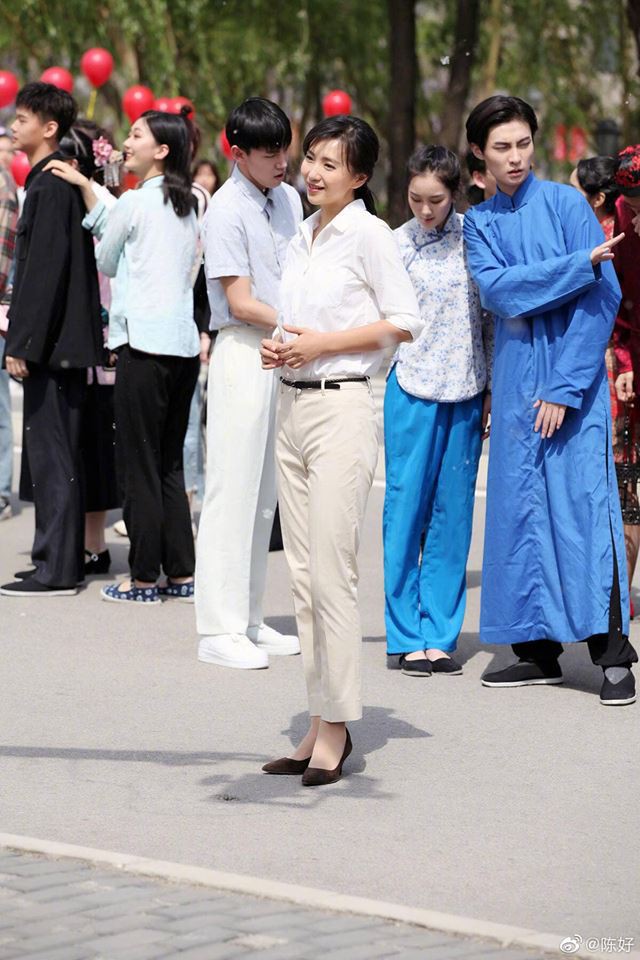 Lê Tư khiến chồng say đắm cung phụng, Trần Hảo lu mờ học trò kém gần 2 giáp, tất cả là nhờ nhan sắc hack tuổi khó tin - Ảnh 11. Lê Tư khiến chồng say đắm cung phụng, Trần Hảo lu mờ học trò kém gần 2 giáp, tất cả là nhờ nhan sắc hack tuổi khó tin - Ảnh 11.
