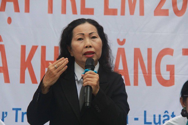 Hội Bảo vệ Quyền trẻ em l&ecirc;n tiếng: &Ocirc;ng Linh n&oacute;i nựng y&ecirc;u b&eacute; g&aacute;i l&agrave; bao biện, cần phải sớm khởi tố vụ &aacute;n - Ảnh 1.