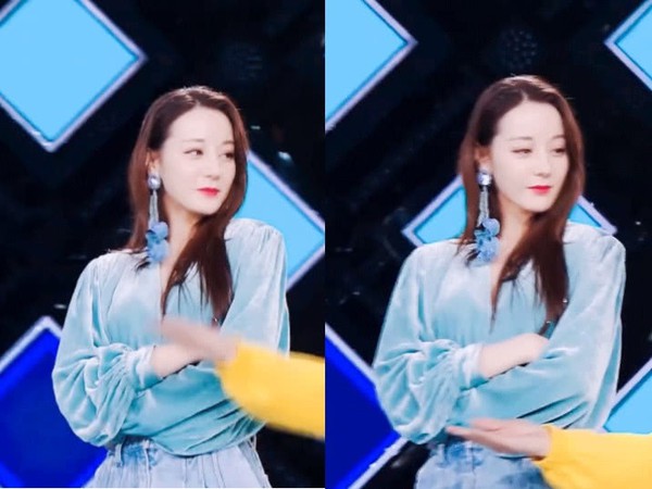 Chỉ l&agrave; MC nhưng vẻ mặt kh&oacute; ở của Địch Lệ Nhiệt Ba khiến người xem kh&oacute; hiểu - Ảnh 5.