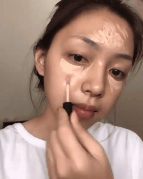 C&oacute; những ng&agrave;y da xấu tột độ, bạn sẽ cần ngay 4 c&aacute;ch cấp tốc cứu vớt khu&ocirc;n mặt x&aacute;m xịt của m&igrave;nh - Ảnh 1.