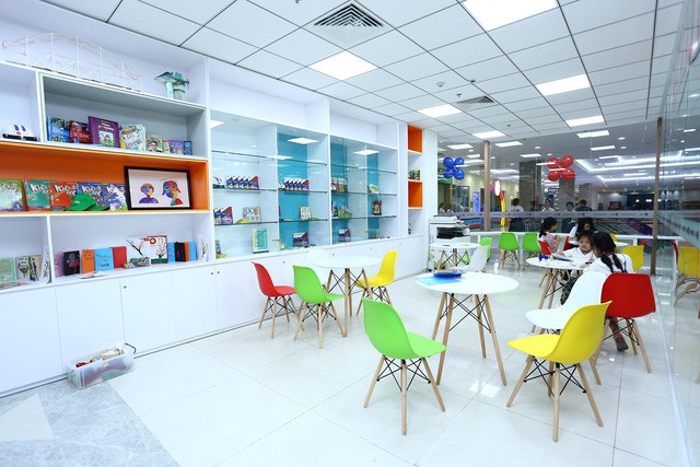 Trẻ em Việt tham dự chế tạo xe theo thí nghiệm khoa học của NASA - Ảnh 1. Trẻ em Việt tham dự chế tạo xe theo thí nghiệm khoa học của NASA - Ảnh 1.