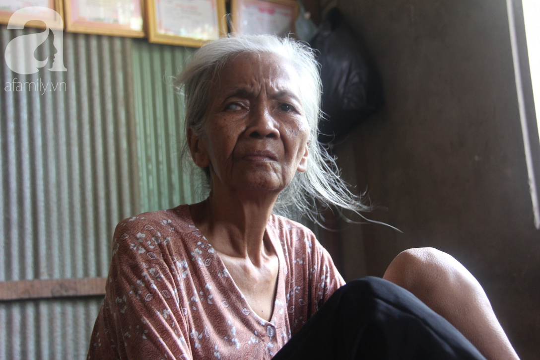 Lời khẩn cầu của người bà 70 tuổi mù một bên mắt, chân bị hoại tử, thối rữa nặng mà không có tiền phẫu thuật - Ảnh 11.