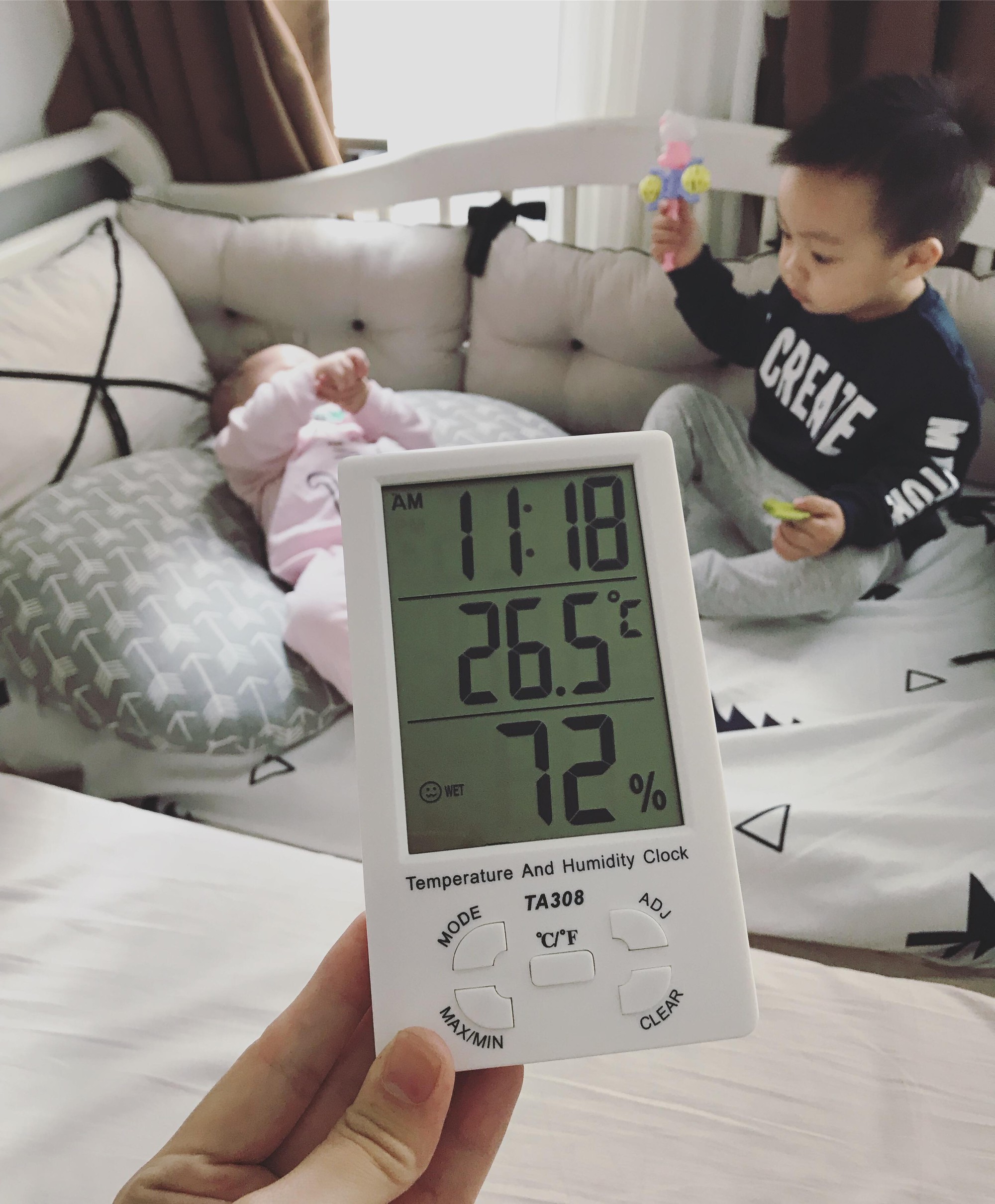 Lật ngược vấn đề: Con ốm do bố mẹ chứ không phải do điều hòa, mẹ 2 con được hội bỉm sữa nhiệt tình ủng hộ - Ảnh 6. Lật ngược vấn đề: Con ốm do bố mẹ chứ không phải do điều hòa, mẹ 2 con được hội bỉm sữa nhiệt tình ủng hộ - Ảnh 6.