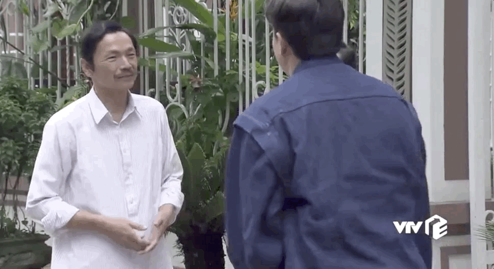 4 m&agrave;n s&aacute;t g&aacute;i huyền thoại của Vũ sở khanh (Về Nh&agrave; Đi Con): Đụng g&igrave; ăn nấy, t&ograve; te ngay giữa c&ocirc;ng ty! - Ảnh 4.