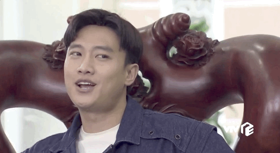 4 m&agrave;n s&aacute;t g&aacute;i huyền thoại của Vũ sở khanh (Về Nh&agrave; Đi Con): Đụng g&igrave; ăn nấy, t&ograve; te ngay giữa c&ocirc;ng ty! - Ảnh 5.