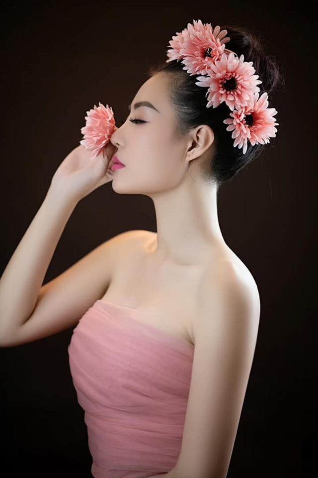 Soi nhất cử nhất động của sao Việt (24/5) - Ảnh 11. Soi nhất cử nhất động của sao Việt (24/5) - Ảnh 11.