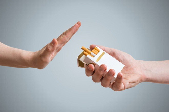 Ai tr&aacute;nh được 6 việc n&agrave;y th&igrave; &iacute;t mắc ung thư: H&atilde;y nhớ bệnh lớn bắt đầu từ th&oacute;i quen nhỏ - Ảnh 2.