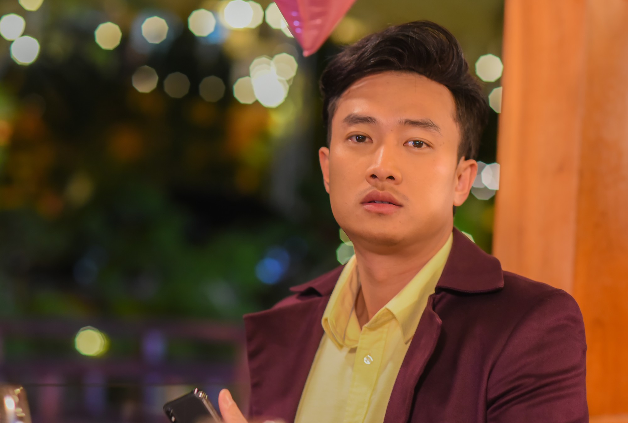 Quốc Trường tất bật quay cảnh sinh con ở Về nh&agrave; đi con, phim mới ra mắt cũng kh&ocirc;ng tham dự - Ảnh 5.