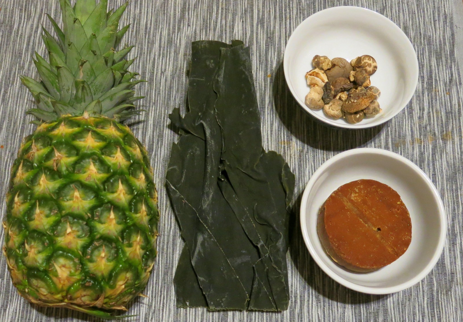 Làm nước mắm chay không khó chút nào với 2 cách mẹ Liên Ròm chia sẻ - Ảnh 1. Làm nước mắm chay không khó chút nào với 2 cách mẹ Liên Ròm chia sẻ - Ảnh 1.